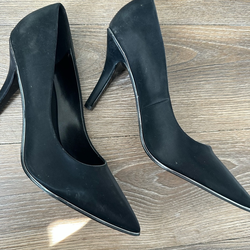 DKNY NWT Black Size 8.5 Peggy Pump - Picture 6 of 6